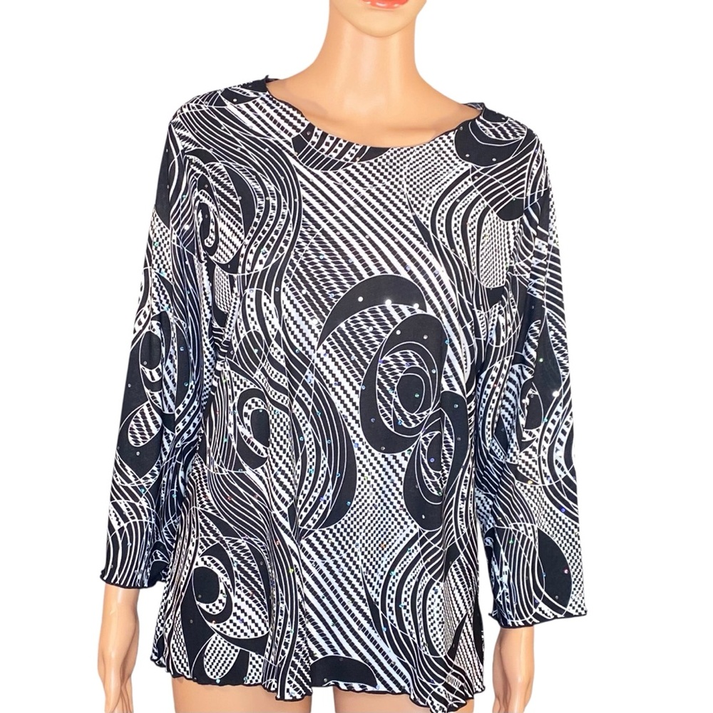 Chic Monochrome Swirl Pattern Blouse